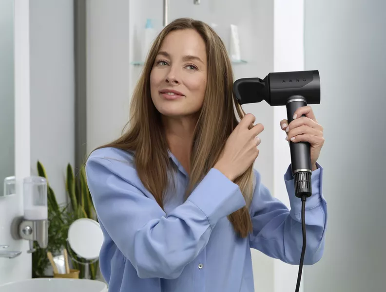 Healthier, shinier hair: patented InfraCare technology