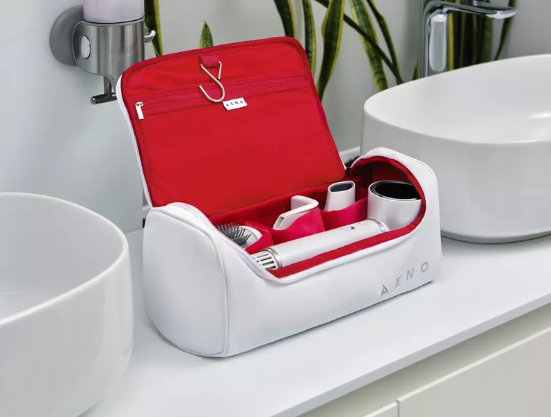 Travel friendly: travel case included