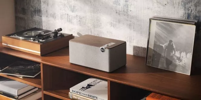 PREMIUM BLUETOOTH® SPEAKERS