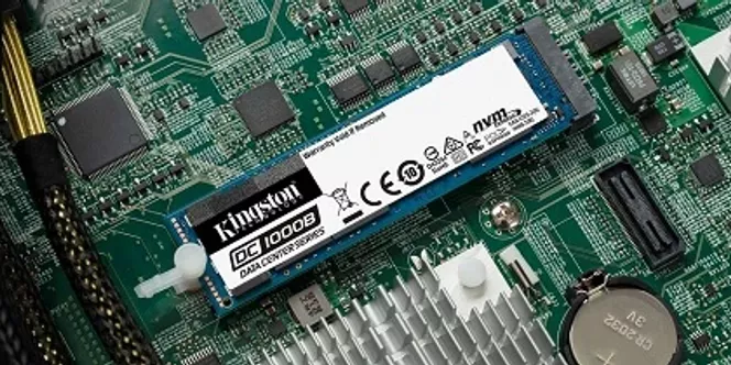 Data Center DC1000B – Unitatea de bootare optimizată M.2 NVMe cu PLP
