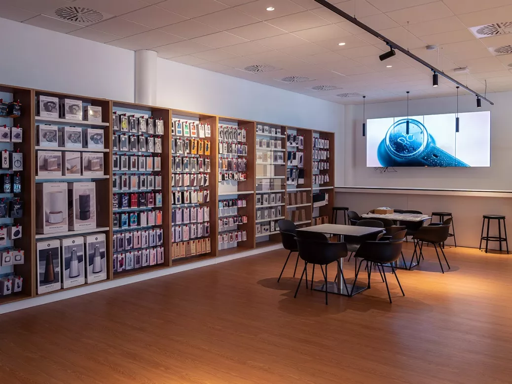 Prestigio Plaza is a leading high-end retailer