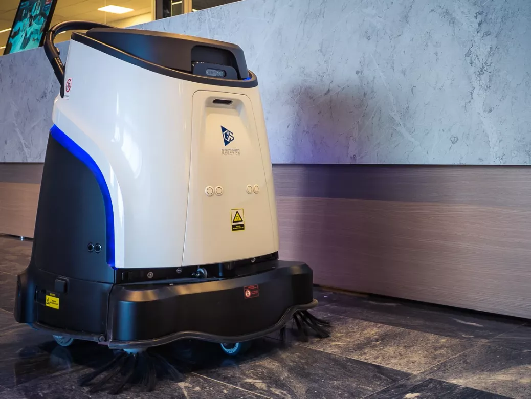 Cleaning robot