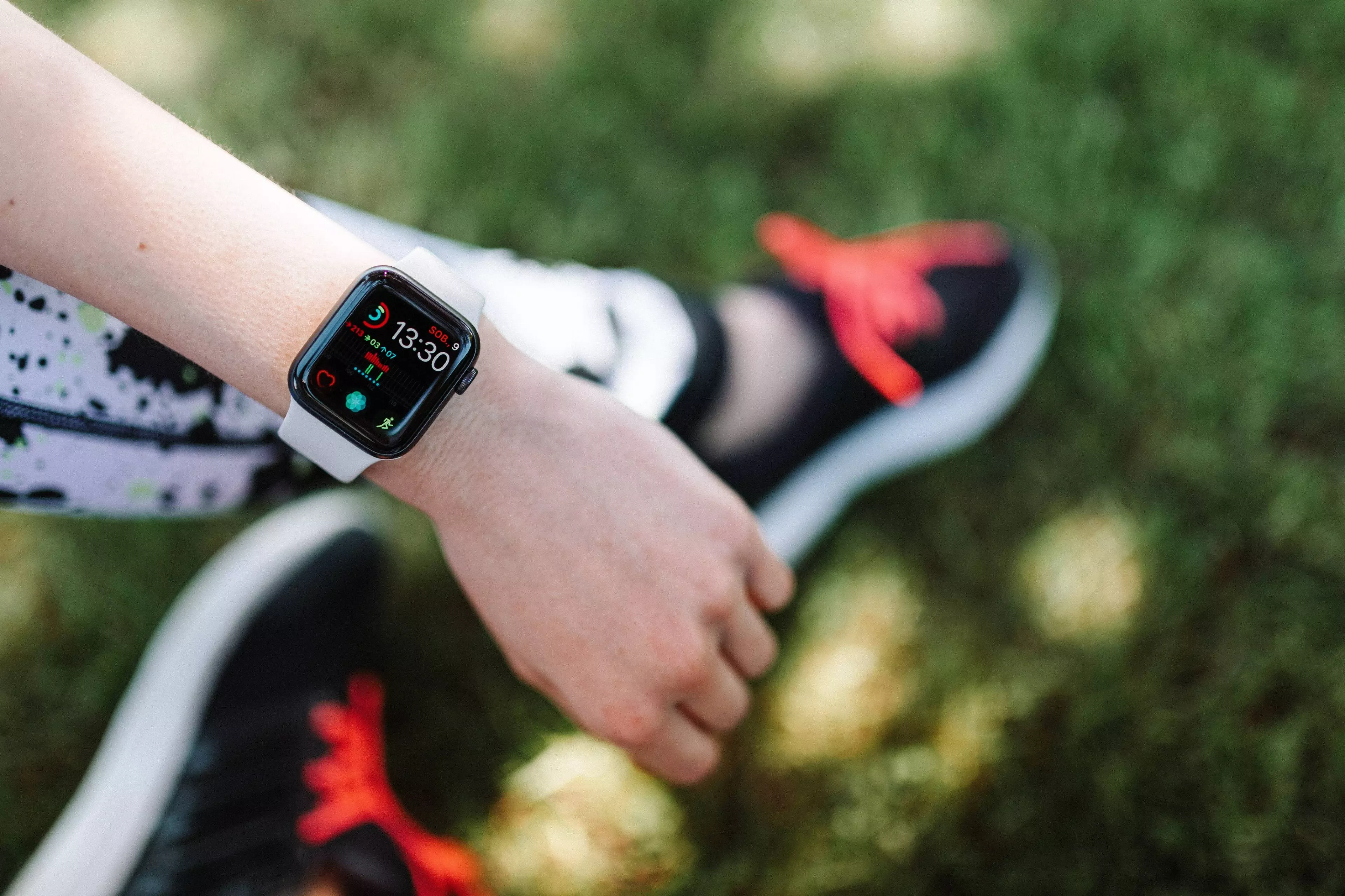 Broken apple watch 2025