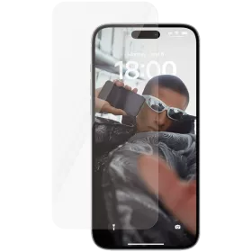Защитное стекло PanzerGlass SAFE. iPhone 15 Plus — Изображение №1