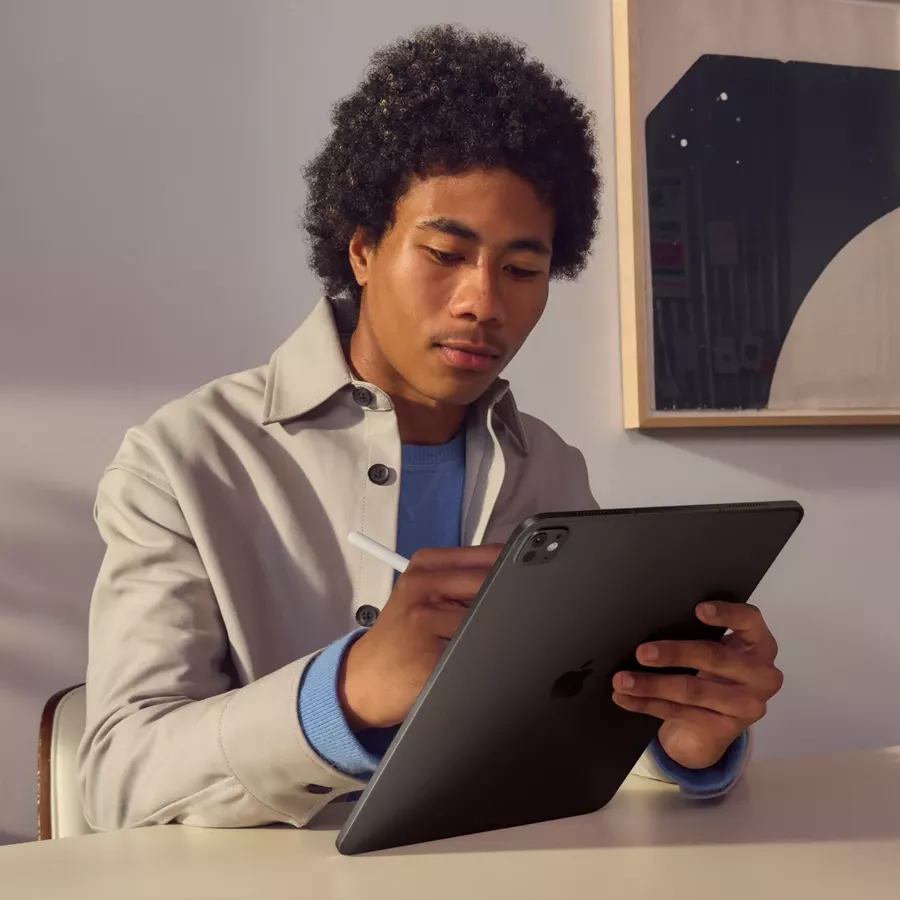 iPad Pro 13 (M4), 2 TB, Wi-Fi+4G, Nano-texture glass, Space Black — Image №5
