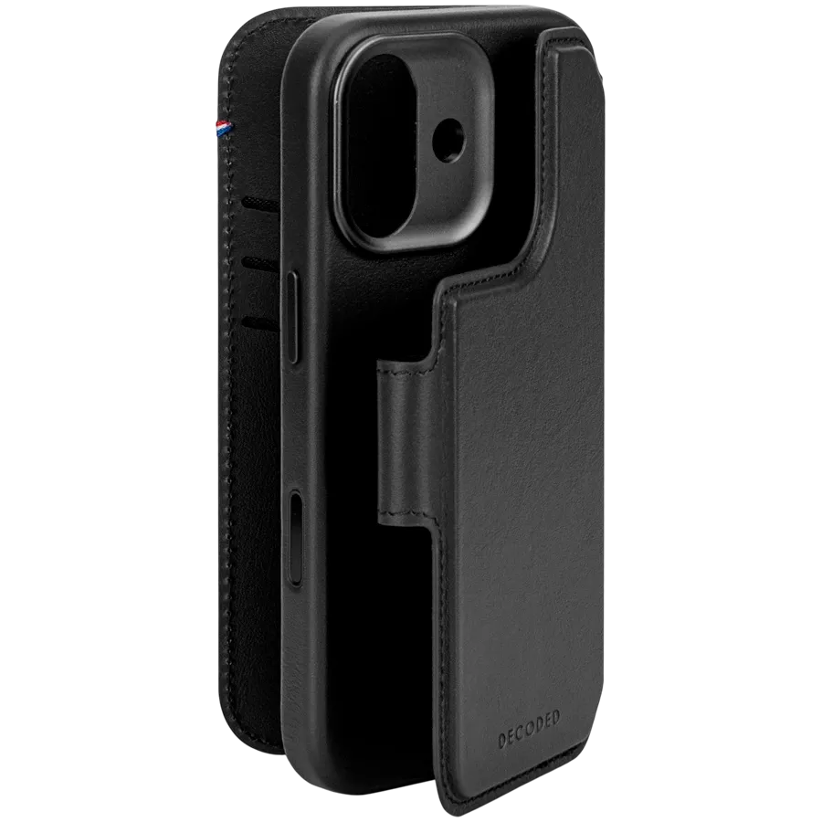 DECODED Folio Case MagSafe detachable folio with MagSafe, Black for iPhone 17 — Image №3