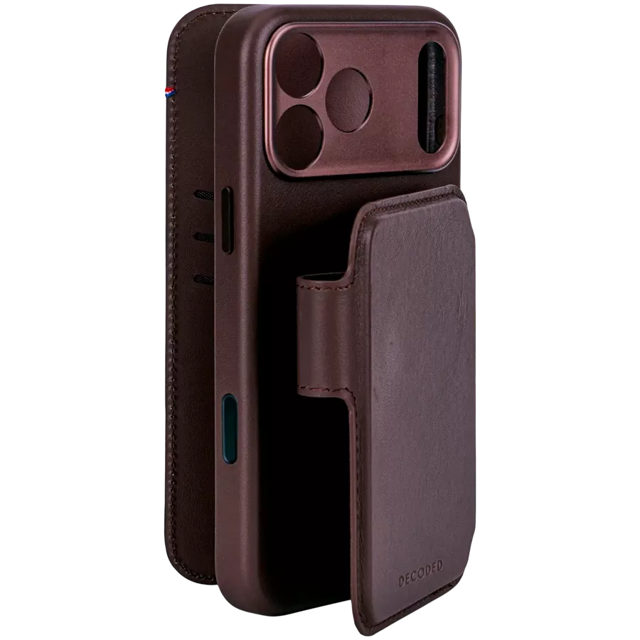 DECODED Wallet Leather Detachable Wallet with MagSafe, Chocolate Brown for iPhone 17 Pro Max — Image №3